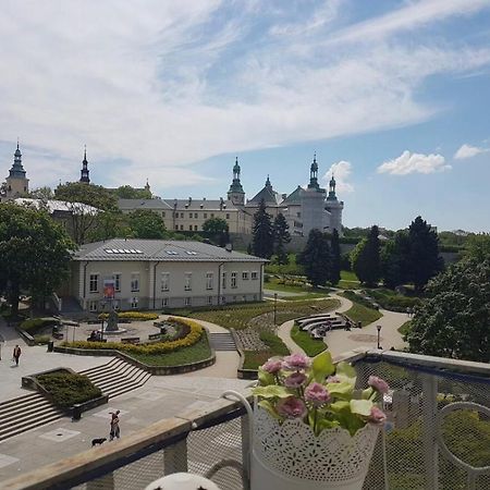 Apartamenty Sienkiewicza De Lux キェルツェ エクステリア 写真